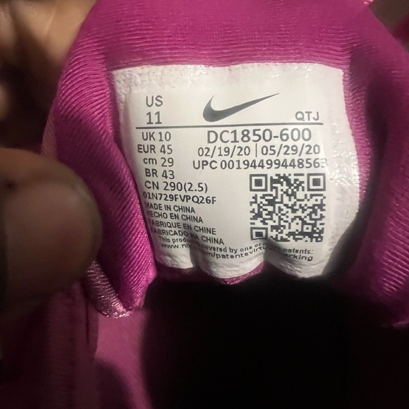 Vibrant Nike Air Vapormax Plus Berry Air Max men size 11 women 12.5 preowned - Picture 8 of 8